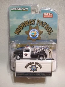 GreenLight CALIFORNIA HIGHWAY PATROL 1969 Chevrolet C-30 Wrecker Mijo Exc. - Picture 1 of 3
