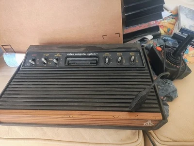 Atari 2600 Launch Edition Woodgrain Console (NTSC) Untested 1 Controller No Plug - Image 1 of 3