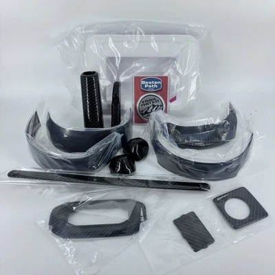 Tapicería de fibra de carbono Jeep Wrangler diseño de 13 piezas JL JT 2018+ con insignia Trail Rated Foto 1 de 4