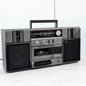 Sears Roebuck SR 2000 Portable AM FM Stereo Cassette Boombox PLEASE READ - Picture 1 of 15