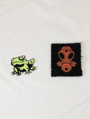 2 patches Gas Mask Embroidered Sew On Patch Frog Embroidered Iron On Patch - Image 1 of 3