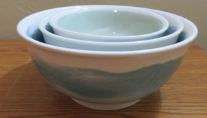 Anthropologie Pepper+ Vetiver Oceania Set 3 Nesting Bowls 5” 6" 7" - Picture 1 of 9