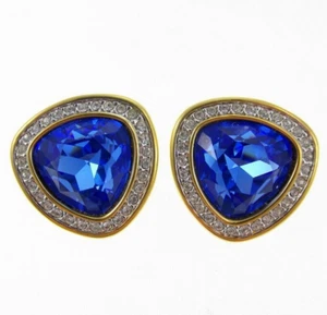 Pendientes con clip de 1" de cristal azul y estrás transparente en tono dorado - Imagen 1 de 7