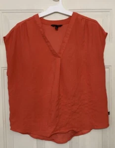 Banana Republic Ladies' V-Neck Top Size M Coral - Picture 1 of 4