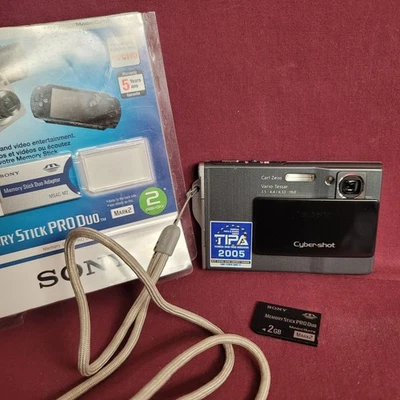 Sony Cyber Shot DSC-T7 Pocket Size 5.1MP Digital Camera Zeiss 2GB Duo MINT - Image 1 of 4