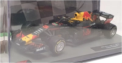 Altaya 1/43 Scale AT24323 - F1 Red Bull RB14 2018 Daniel Ricciardo - Blue - image 1 of 4