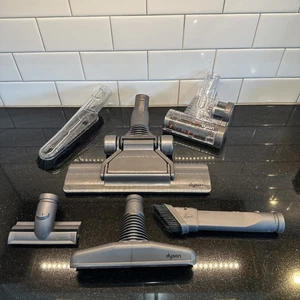 Kit de herramientas de limpieza de bolas Dyson DC24 DC25 6 accesorios mini grieta de turbina - Imagen 1 de 24