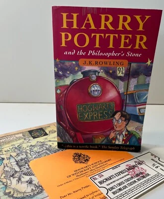 First Canada Pb Edition Harry Potter & the Philosopher/Sorcerer's Stone &Extras! - Image 1 of 4