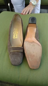 Ferragamo Suede Pump Sz8 - Picture 1 of 1