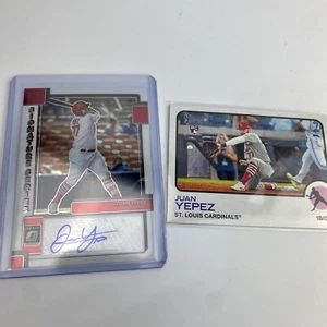 2022 Panini Donruss Optic Signature Series Holo Prizm Juan Yepez Rookie Auto RC - Bild 1 von 1