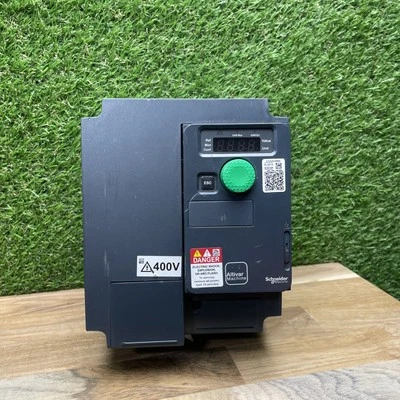 Variateur de fréquence Schneider Electric Altivar 320 - ATV320U40N4C - Photo 1/4