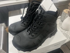 NEW Givenchy x Bogs Lace-Up Boot Sz 8 / 41 Black - Picture 1 of 9