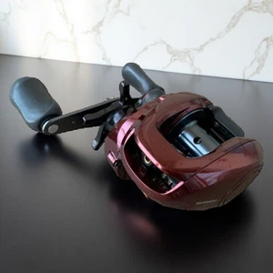 Shimano 10 Scorpion XT 1000 Rechtshänder Baitcastrolle Übersetzung 6,4:1 gebraucht - Bild 1 von 11