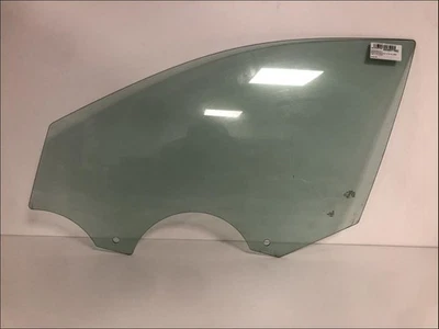 Vitre avant gauche SKODA RAPID SPACEBACK PHASE 1 5JA845201F - Photo 1/2