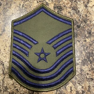 1967-91 Fuerza Aérea de los Estados Unidos Rango Chevrons BDU Senior Sargento Maestro Parche Militar - Imagen 1 de 2