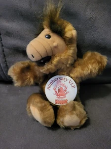 ALF 8" Plush - John Ascuaga's Nugget Anniversary VIP Pin (Applause, 1989) - Picture 1 of 1