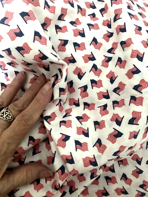 Vtg 3Yd 44X108L Red White Blue Quilt SIGNATURE OAKHURST SM FLAG FABRIC Americana - Image 1 of 4
