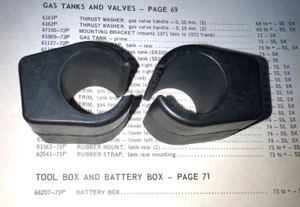 Aermacchi Harley 61562-73P Serbatoio Supporti Coppia 1973 1974 Corsa SX350 SS350 - Foto 1 di 1