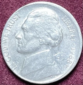 Moneta errore 1988 P Jefferson Nickel disallineata Die MAD - Foto 1 di 2