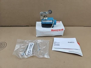 NEW Honeywell BZE6-2RQ2 Micro Enclosed Limit Switch - Picture 1 of 5