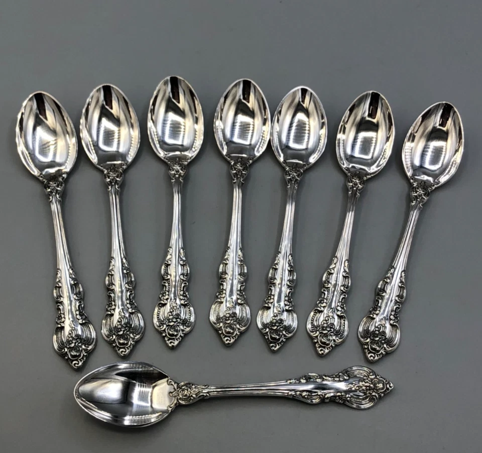 Juego de 8 cucharas Demitasse de plata de ley El Grandee by Towle 4 3/8" Foto 1 de 3