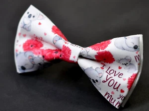 Pajarita de moño marfil feliz día de la madre patrón clavel koala hombre/jóvenes/niño - Imagen 1 de 3