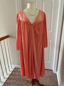 2 pc Gorgeous Vintage Shadowline Nightgown & Robe 3X XXXL - Picture 1 of 3