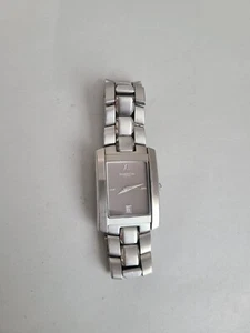 Kenneth Cole Uhr Herren grau Datum komplett Edelstahl silber Stahl, läuft/neue Batterie - Bild 1 von 11