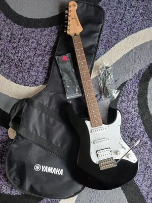 YAMAHA Pacifica 6-String Solid body Electric Guitar Black Beauty - Image 1 of 4
