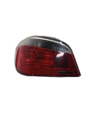 Lanterna traseira esquerda do motorista lente vermelha e transparente compatível com 04-07 BMW 525i 1178661 - Imagem 1 de 4