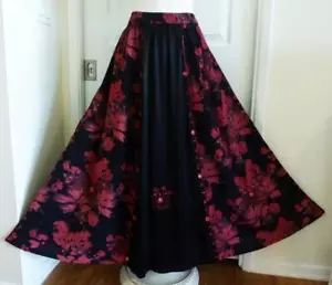 Maxi Falda Completa Tienda Ho Negra Rosa Ciruela Floral Rayón Bordado Cachimba OS USADA EN EXCELENTE ESTADO - Imagen 1 de 12