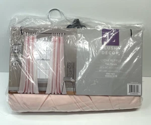 Decorazione lussureggiante Lydia Ruffle Due Pannelli 40"" x 84"" Ogni Pannello Rosso Pallido Prezzo al dettaglio $100 - Foto 1 di 4