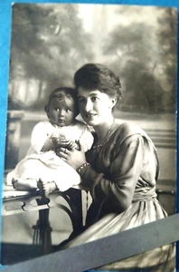 Très ancienne photo de Famille et de Mode des années 1900/1930 Format CPA N°58 - Foto 1 di 2