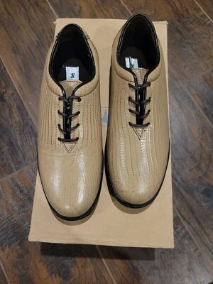 Zapatos de golf Sandbaggers vintage para mujer talla 6 Foto 1 de 4