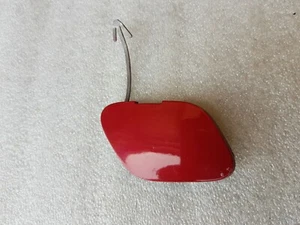SUZUKI FZ SWIFT Front Bumper Tow Eye Cover Hook Cap, ZRJ Red, Suits 09/2013- - Bild 1 von 2