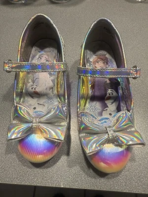 Zapatos de vestir princesa Disney niño pequeño talla 9 Foto 1 de 4