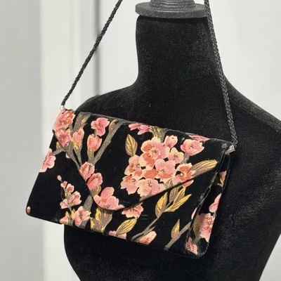 Bolso sin asas Nina NY de terciopelo negro flor de cerezo floral dorado brillante cadena correa S Foto 1 de 4