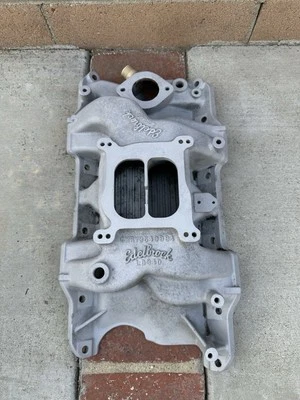 Colector de admisión OEM MOPAR LD340 Edelbrock Dodge Plymouth Duster Demon 340 360 Foto 1 de 4