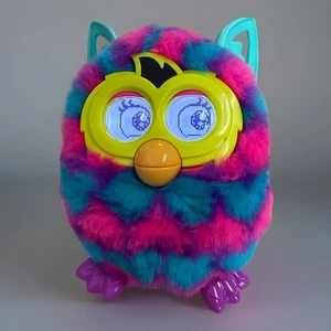 Hasbro Furby BOOM 2012 rosa azul verde azulado corazones parlantes probado funcionando - Imagen 1 de 6
