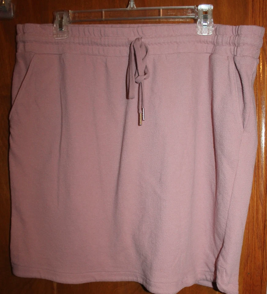 FALDA DE PUNTO MAURICES Plus Talla 1 (terry rosa con bolsillos; 20" de largo) perfecta Foto 1 de 1