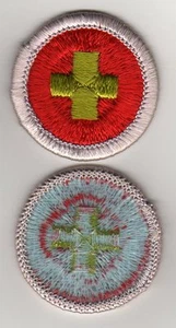 Insignia de primeros auxilios tipo H, versión posterior azul (1972 - 1975), ¡como nueva! - Imagen 1 de 1
