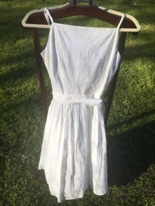 Vestido Solero Lilly Pulitzer Correa Espagueti Talla 6 Resort Blanco Floral Cinturón - Imagen 1 de 7