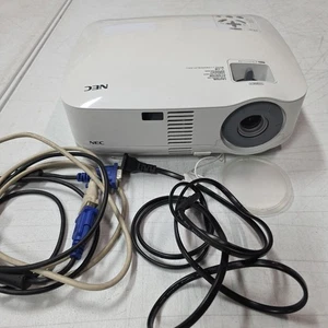 NEC MultiSync VT580 LCD Projector overhead projector no remote - Picture 1 of 7