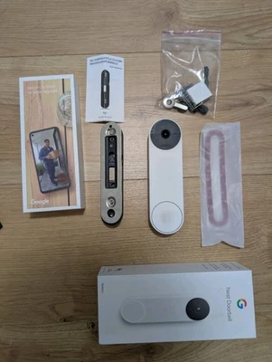 Google Nest GA01318-GB Wireless Video Battery Powered Doorbell - White - Image 1 of 4