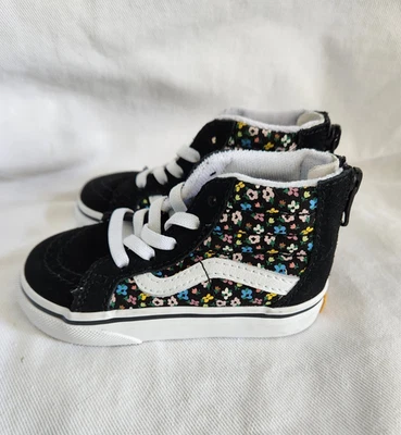 Tênis de Lona VANS Infantil Sk8-Hi Zíper Flores Preto/Branco Meninas Skate Tamanho 6 - Imagem 1 de 4