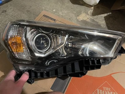 2014-2020 丰田 4Runner 右前(乘客侧)车头灯单元组件 — 第 1/3 张图片