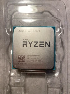 AMD Ryzen 2nd Gen 5 2600 - 3.9 GHz Six Core (YD2600BBM6IAF) Processor - Picture 1 of 4