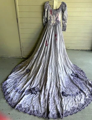 Abito da sposa gotico grigio argento cadavere sposa costume Halloween piccolo - Immagine 1 di 4
