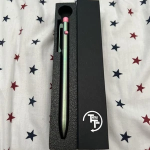 Pluma de clic lateral de titanio Tactile Turn 2023 estándar - Imagen 1 de 3