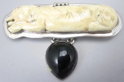 INUSUAL BROCHE COLGANTE BROCHE CABALLO TALLADO ÓNIX ESTERLINA AMY KAHN RUSSELL Foto 1 de 4